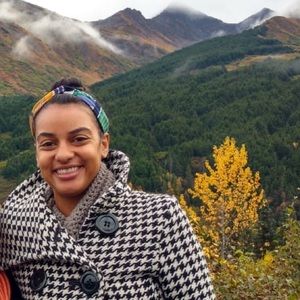 Meet your Posher, Monica